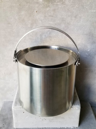 Arne jacobsen stelton - jacobsen,